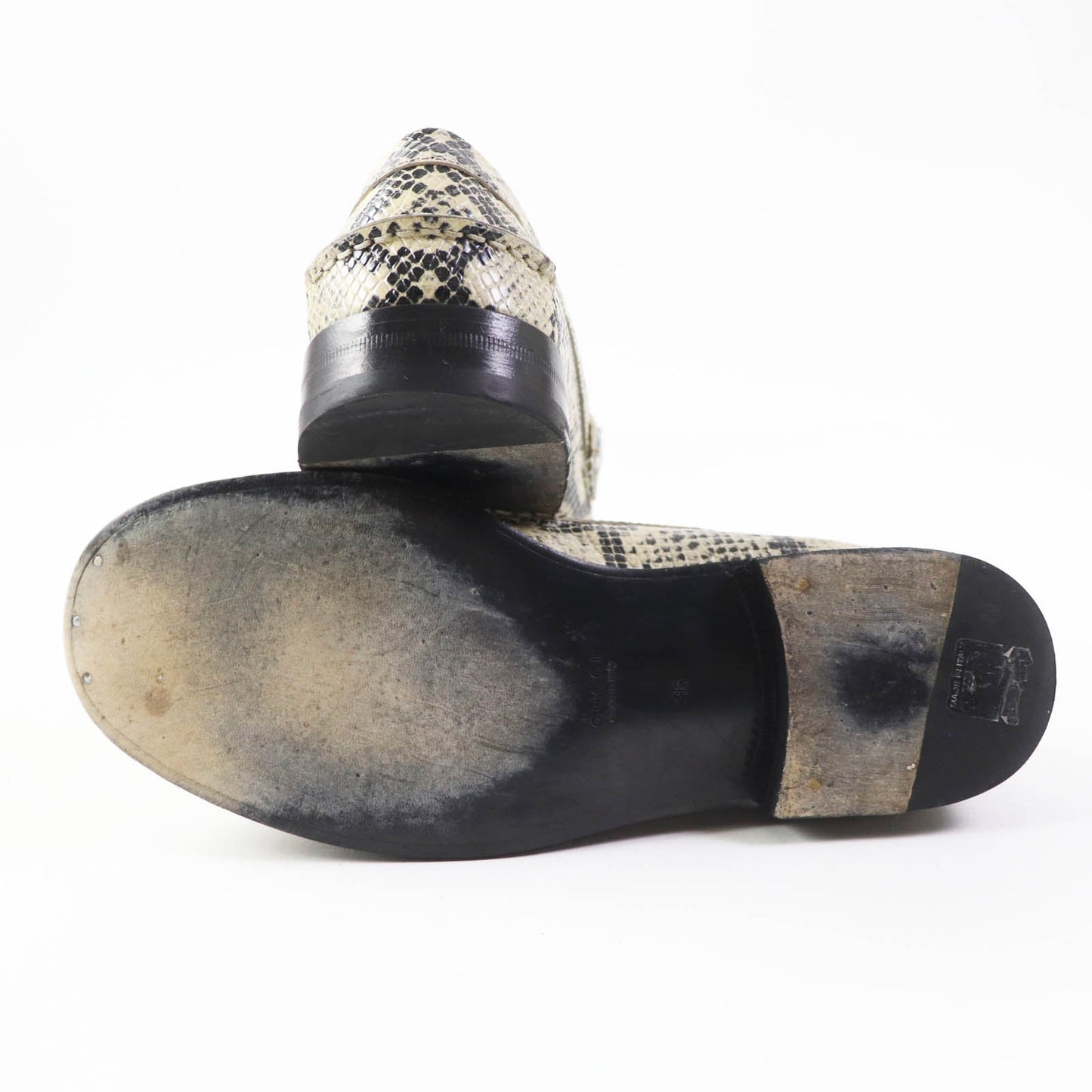 Luxury Gucci Trending 2025 Embossed Leather Loafers Women