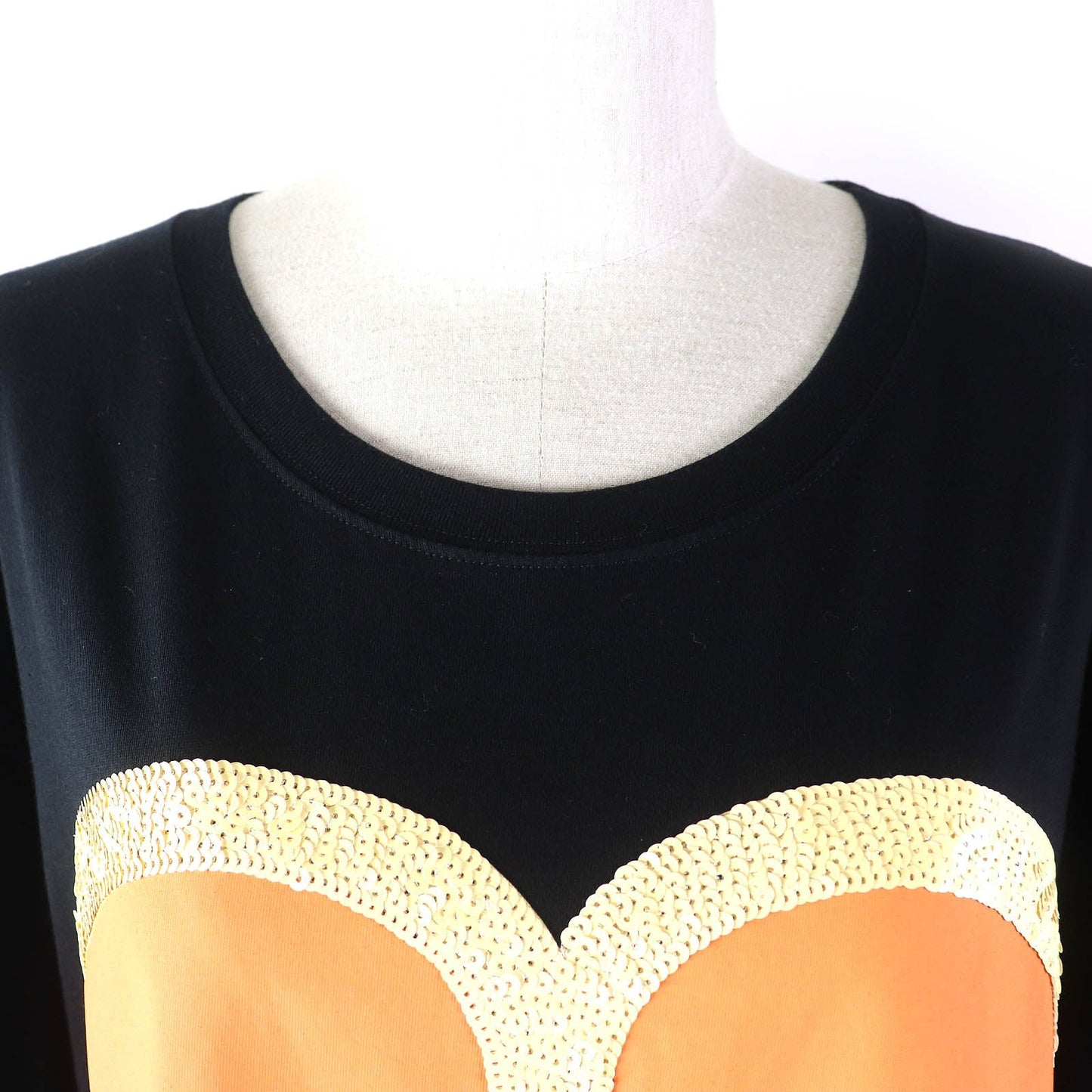 Luxury Gucci Trending 2025 Logo Heart Sequins T-shirt Black L