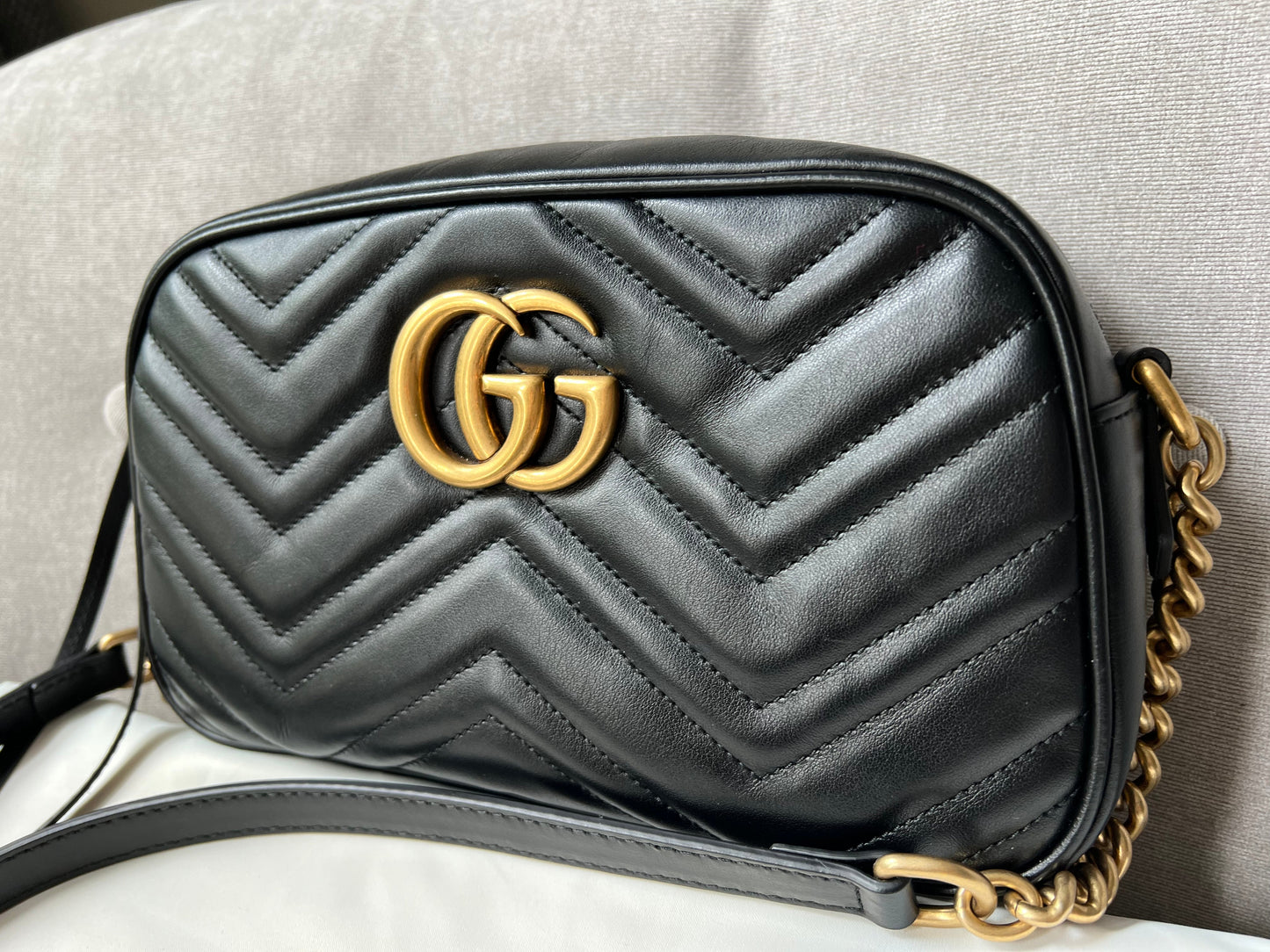 Luxury Gucci GG Black Marmont Small Shoulder Bag