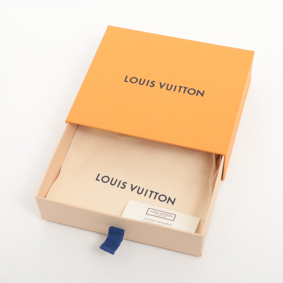 Louis Vuitton Machina Portfolio Yulis Compact M69213 Snow Compact Wallet