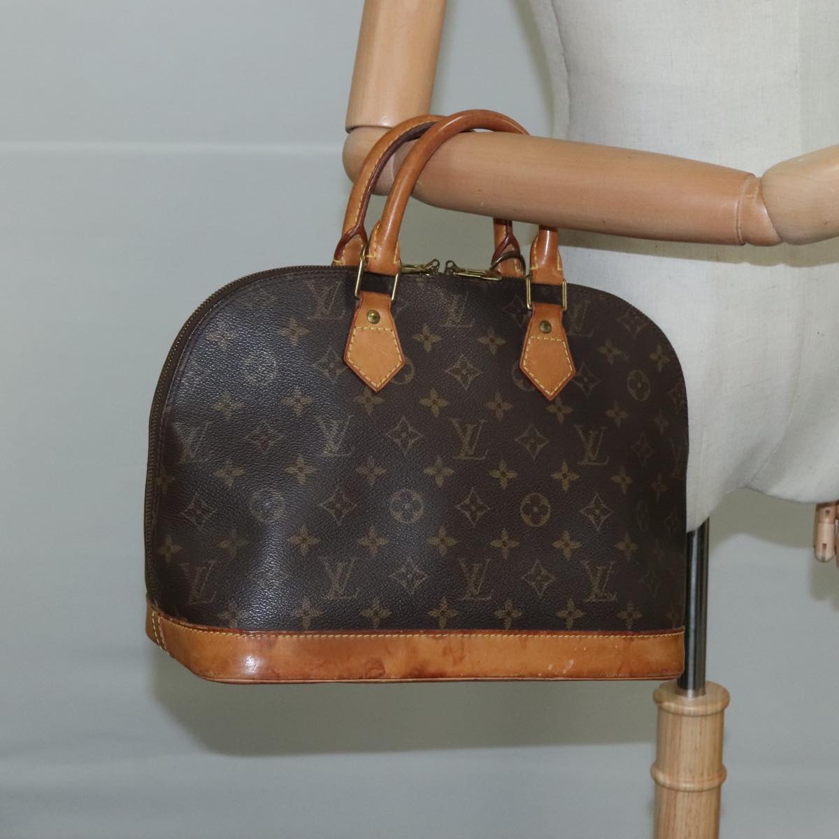 LOUIS VUITTON Monogram Alma Hand Bag M51130 LV 105755