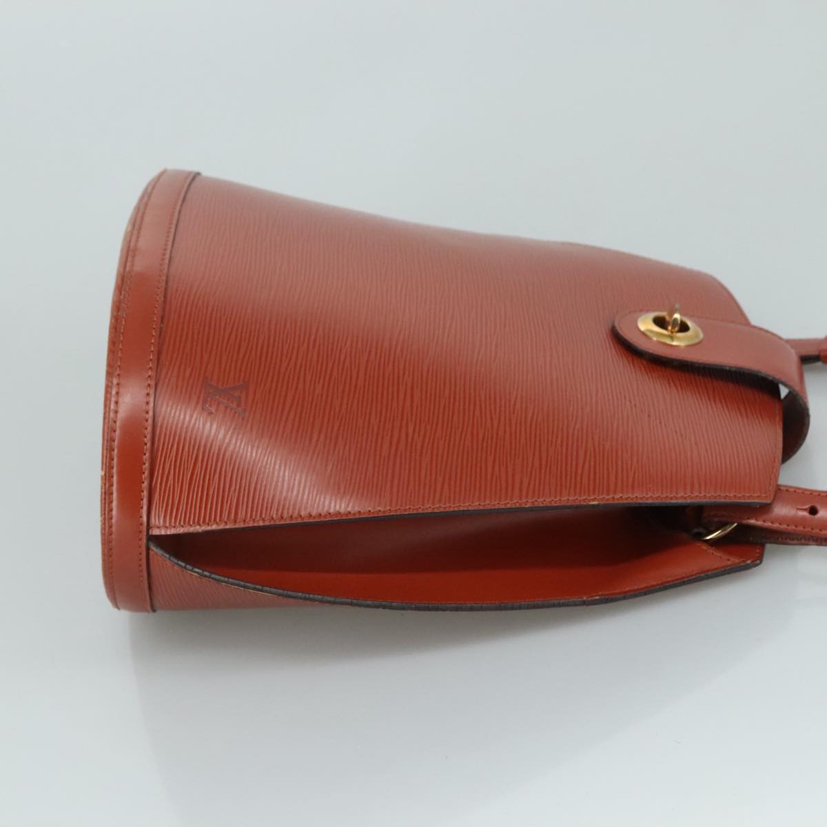 LOUIS VUITTON Epi Cluny Shoulder Bag Brown M52253 LV 105898