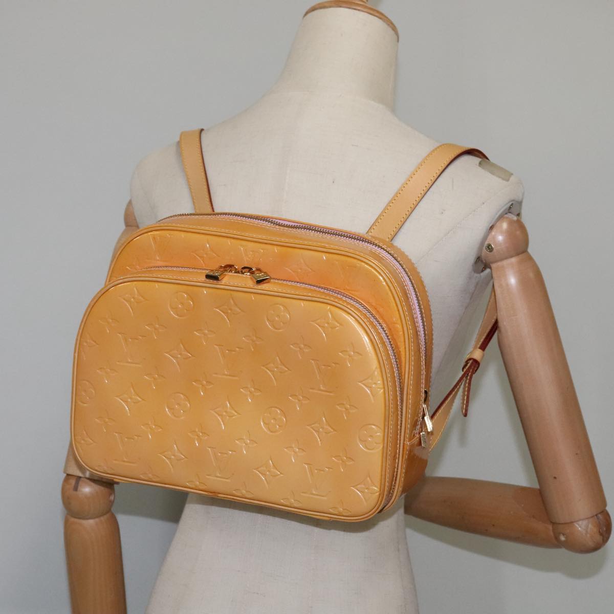 LOUIS VUITTON Vernis Marley Backpack Marshmallow Pink M91039 LV 107949