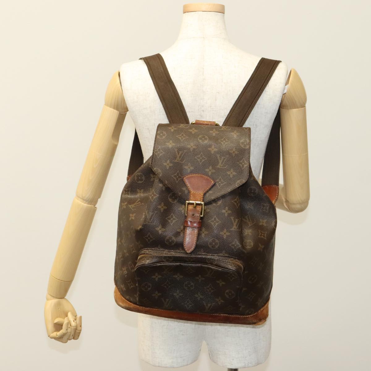 LOUIS VUITTON Monogram Montsouris GM Backpack M51135 LV 108105