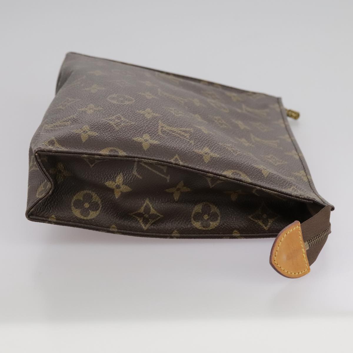 LOUIS VUITTON Monogram Poche Toilette 26 Pouch M47542 LV 108639