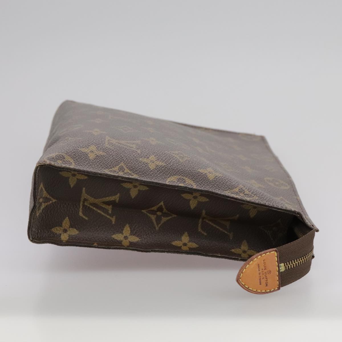 LOUIS VUITTON Monogram Poche Toilette 26 Pouch M47542 LV 108678