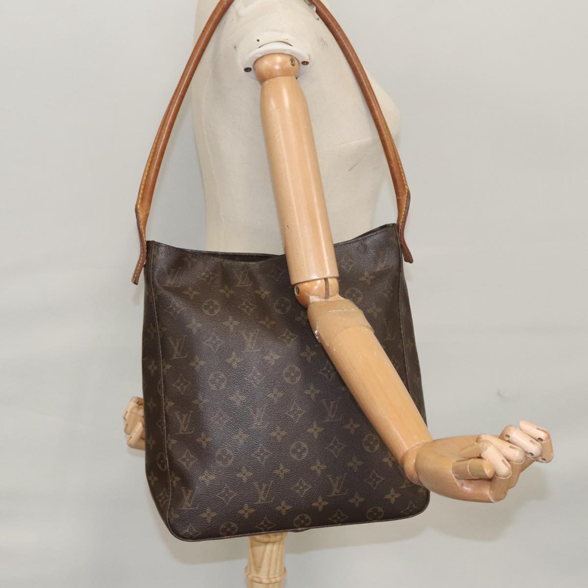 LOUIS VUITTON Monogram Looping GM Shoulder Bag M51145 LV 108725