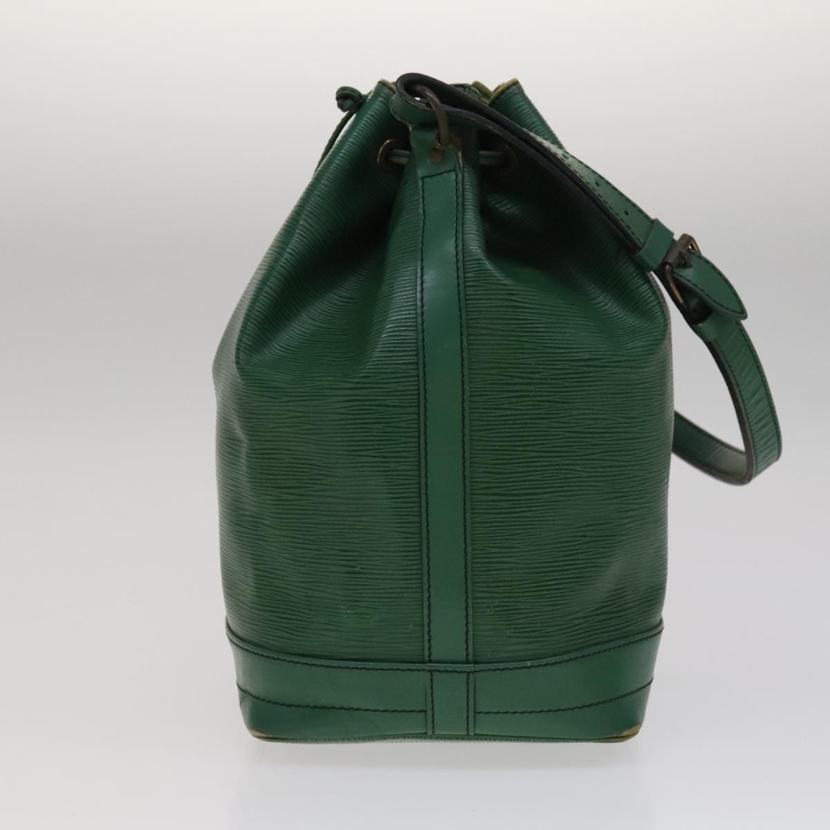 LOUIS VUITTON Epi Noe Shoulder Bag Vintage Green M44004 LV 108729