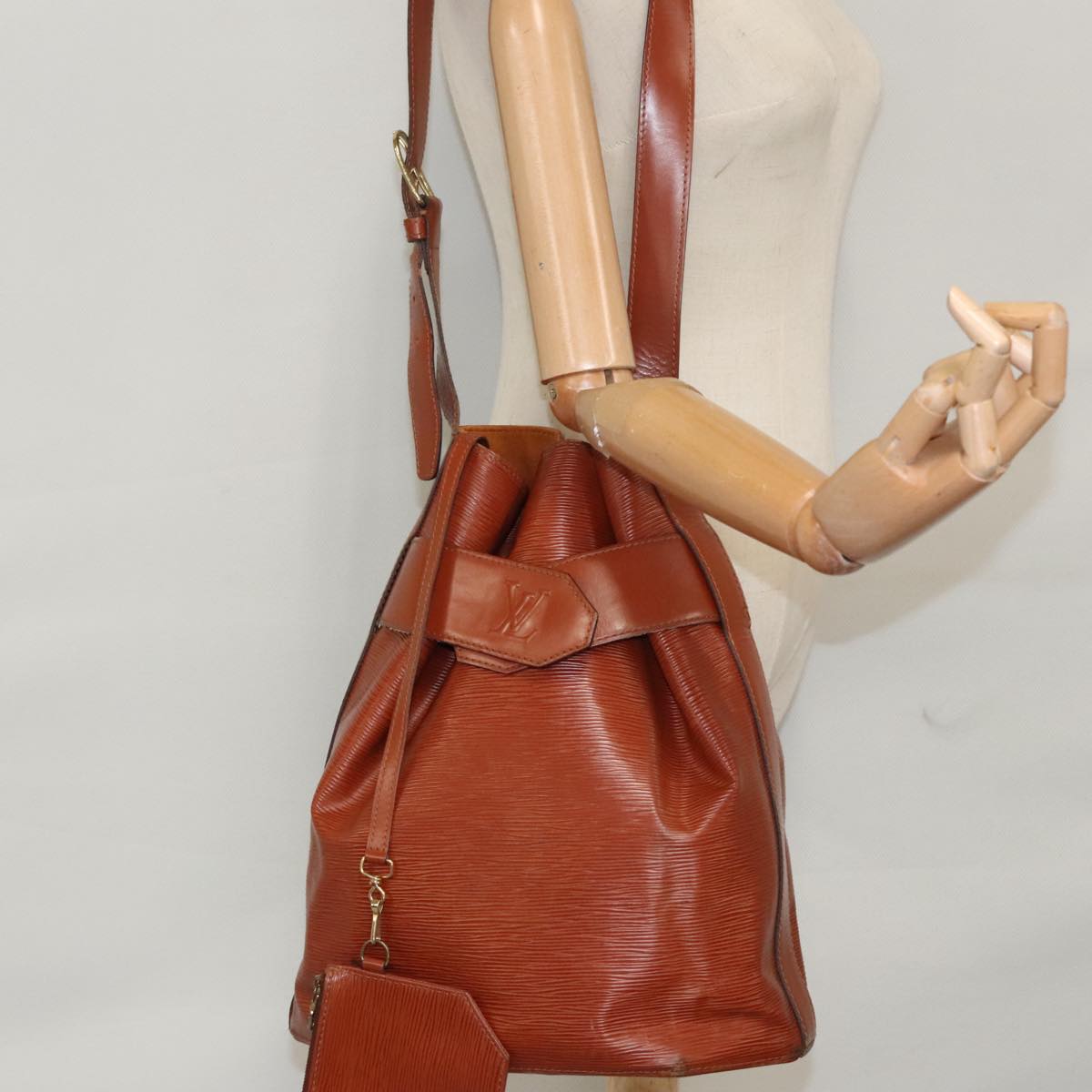 LOUIS VUITTON Epi Sac Depaule GM Shoulder Bag Brown M80193 LV 108804