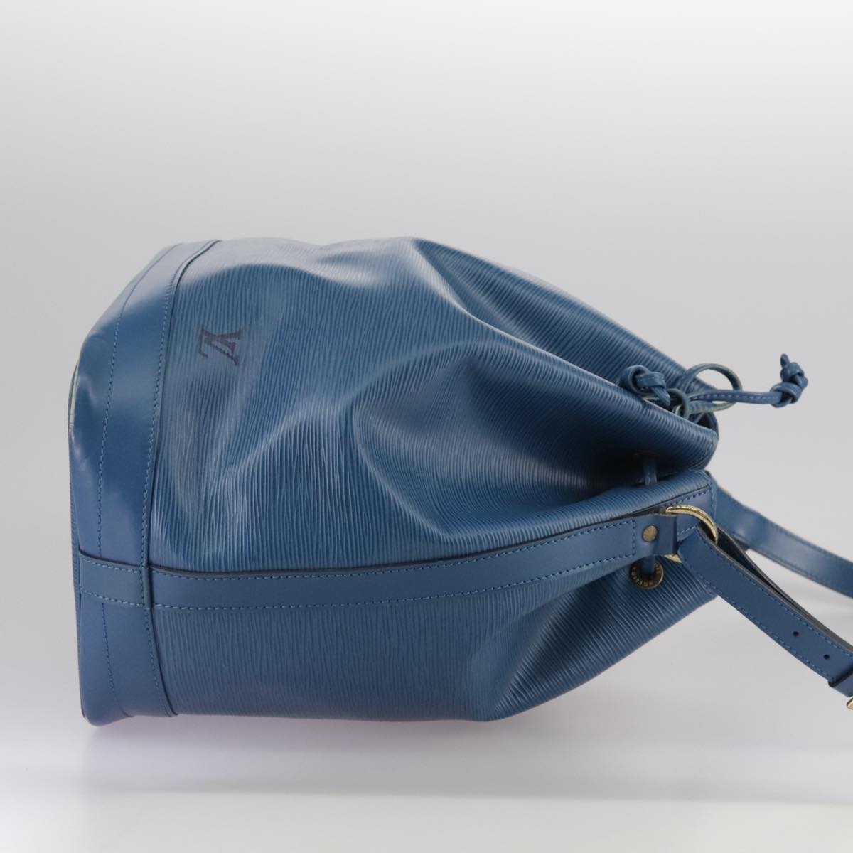LOUIS VUITTON Epi Noe Shoulder Bag Toledo Blue M44005 LV 108870