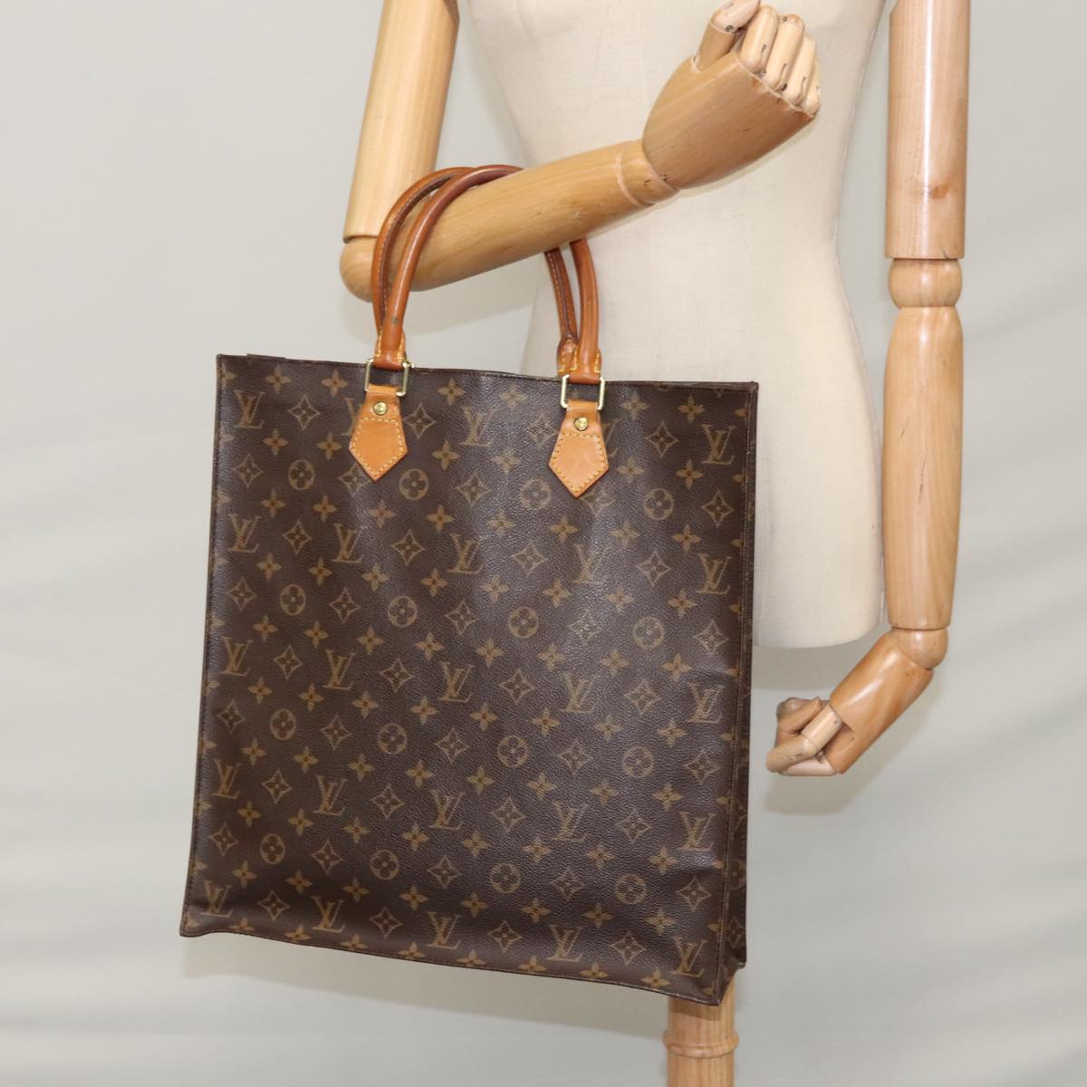 LOUIS VUITTON Monogram Sac Plat Hand Bag M51140 LV 109668