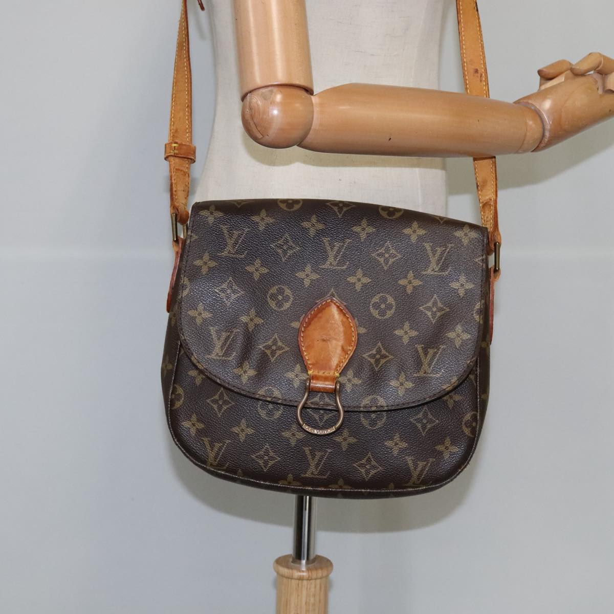 LOUIS VUITTON Monogram Saint Cloud GM Shoulder Bag M51242 LV 109672