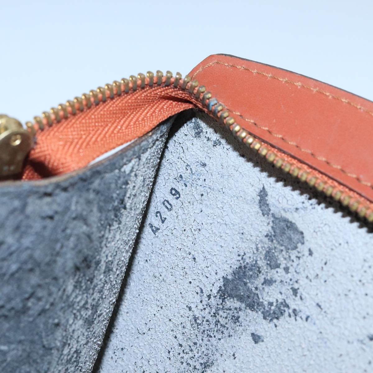 LOUIS VUITTON Epi Trousse Crete Pouch Brown M48403 LV 109936