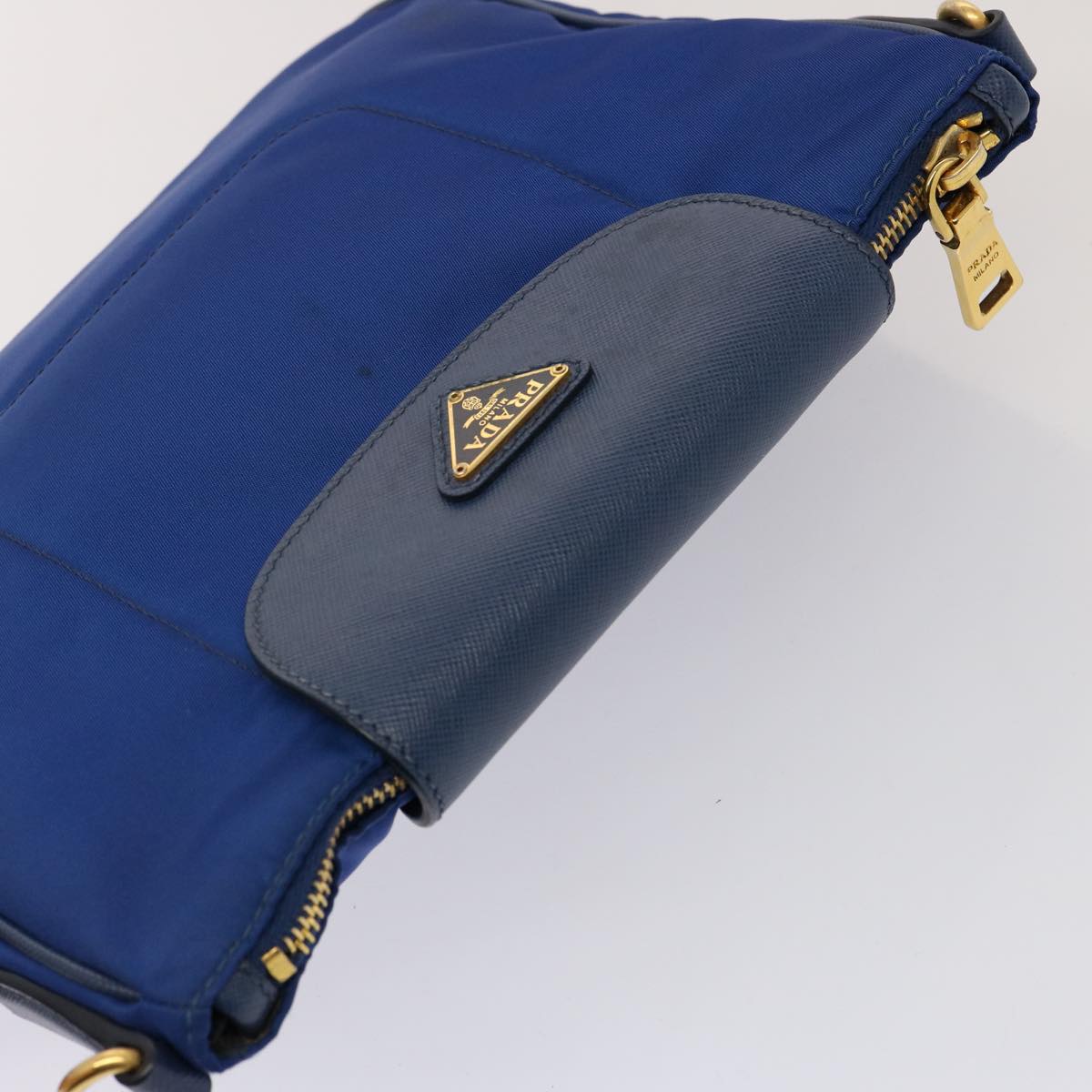 Luxury PradaTessuto Shoulder Bag