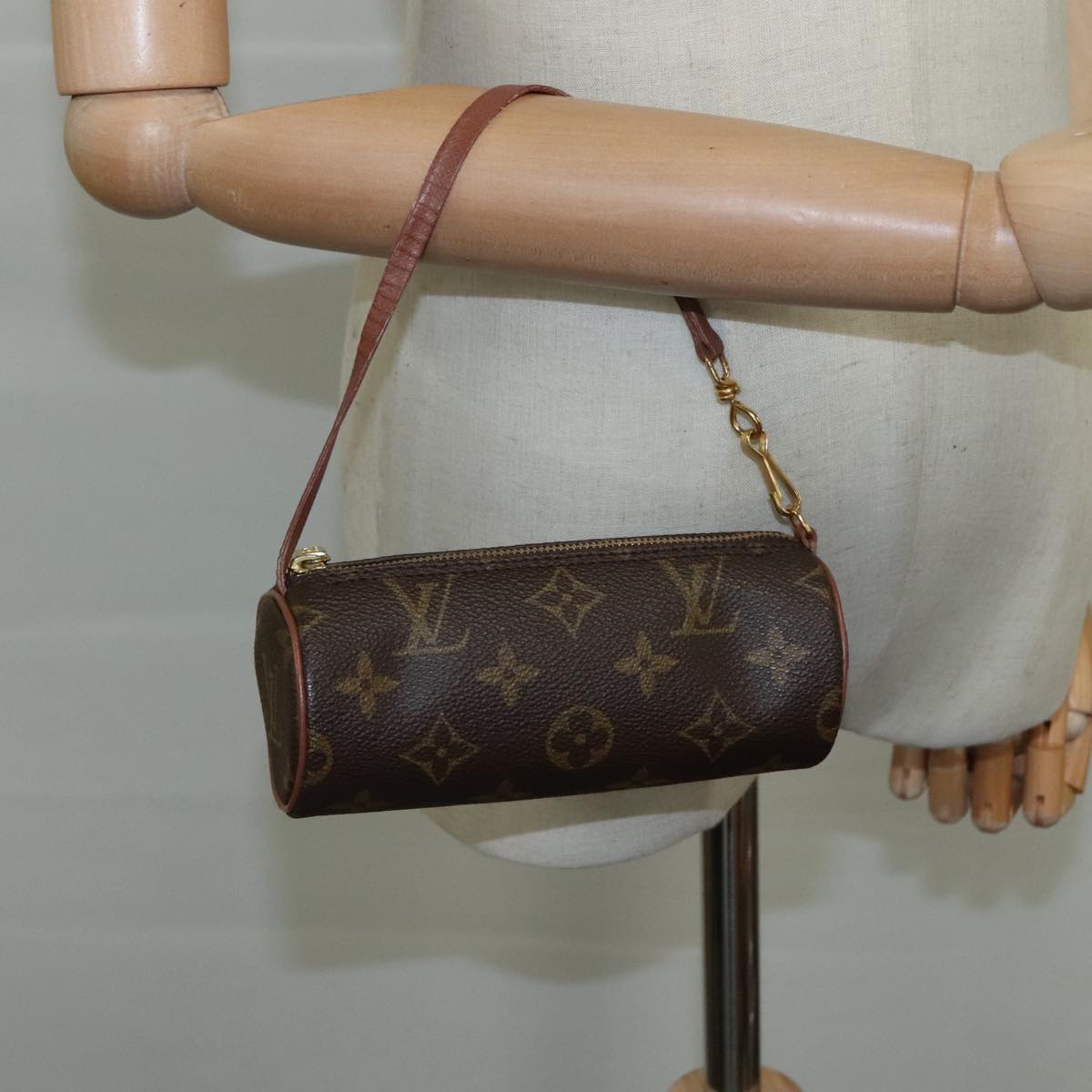 LOUIS VUITTON Monogram Papillon Pouch LV 111072