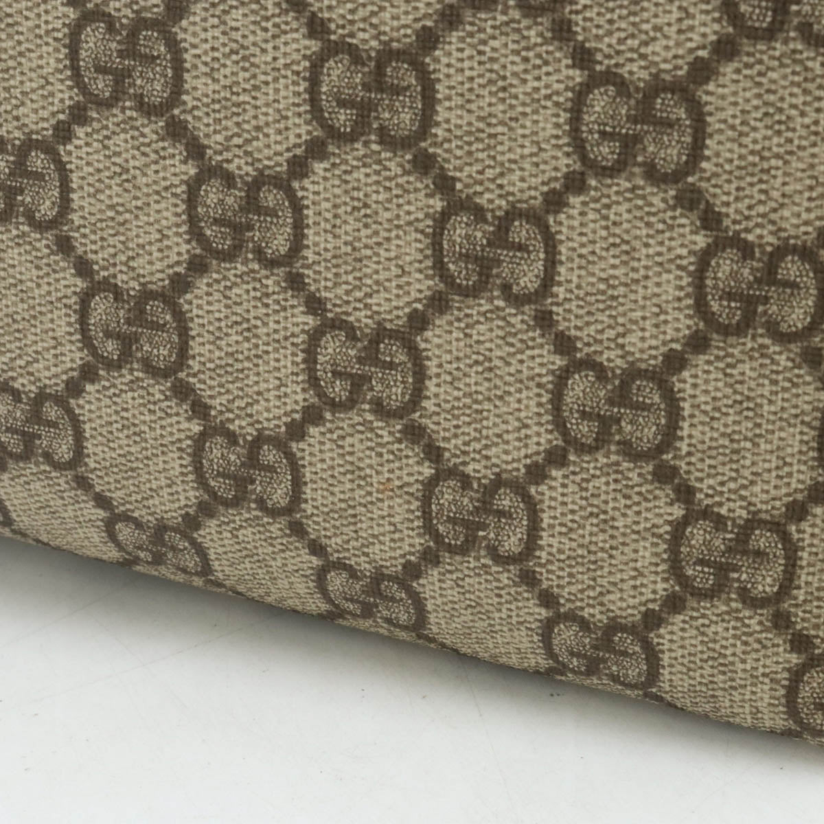 Luxury Gucci Trending 2025 GG Supreme Messenger Bag Beige Brown