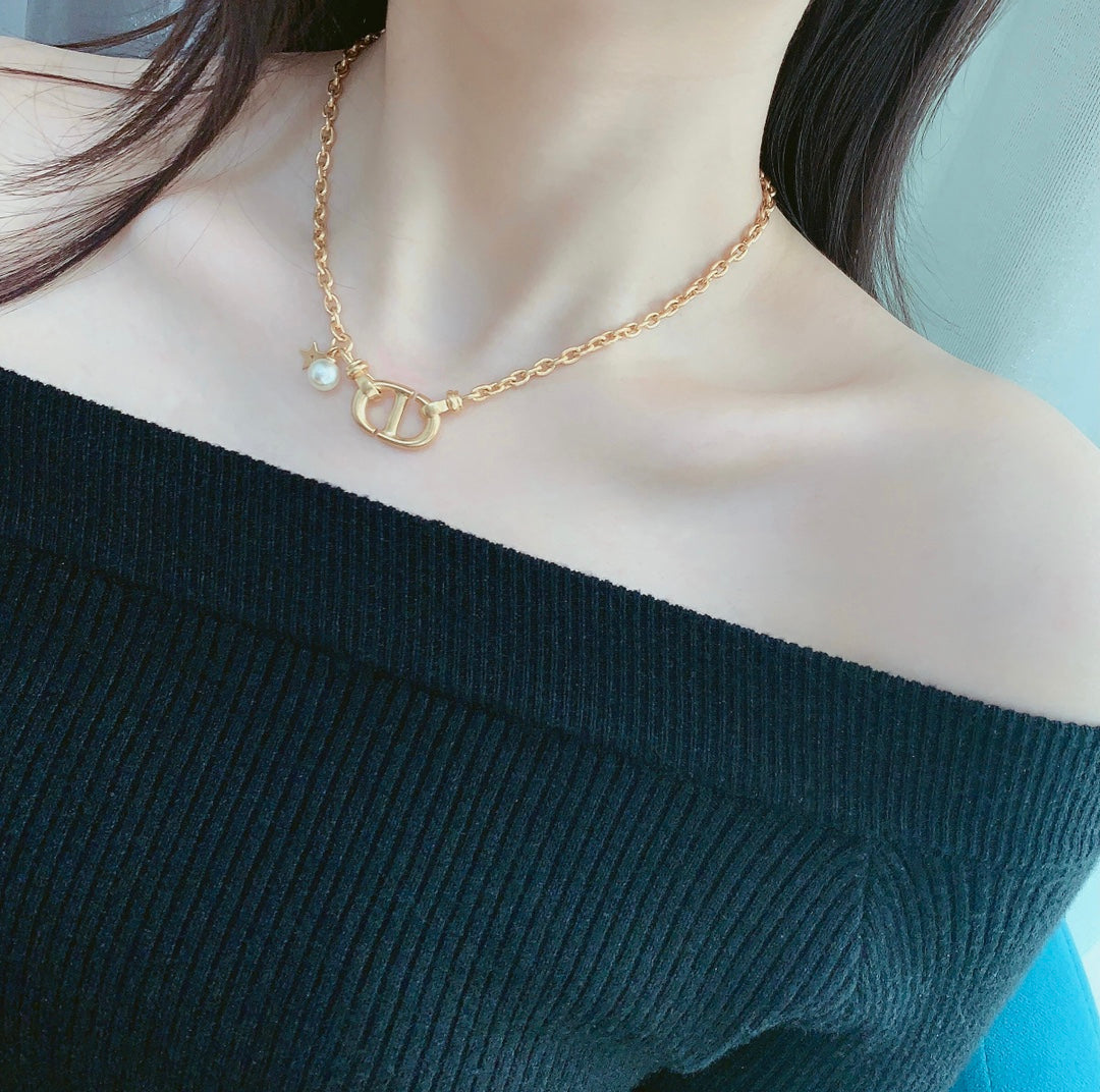 Luxury DiorPEDANT MOP STAR GOLD NECKLACE