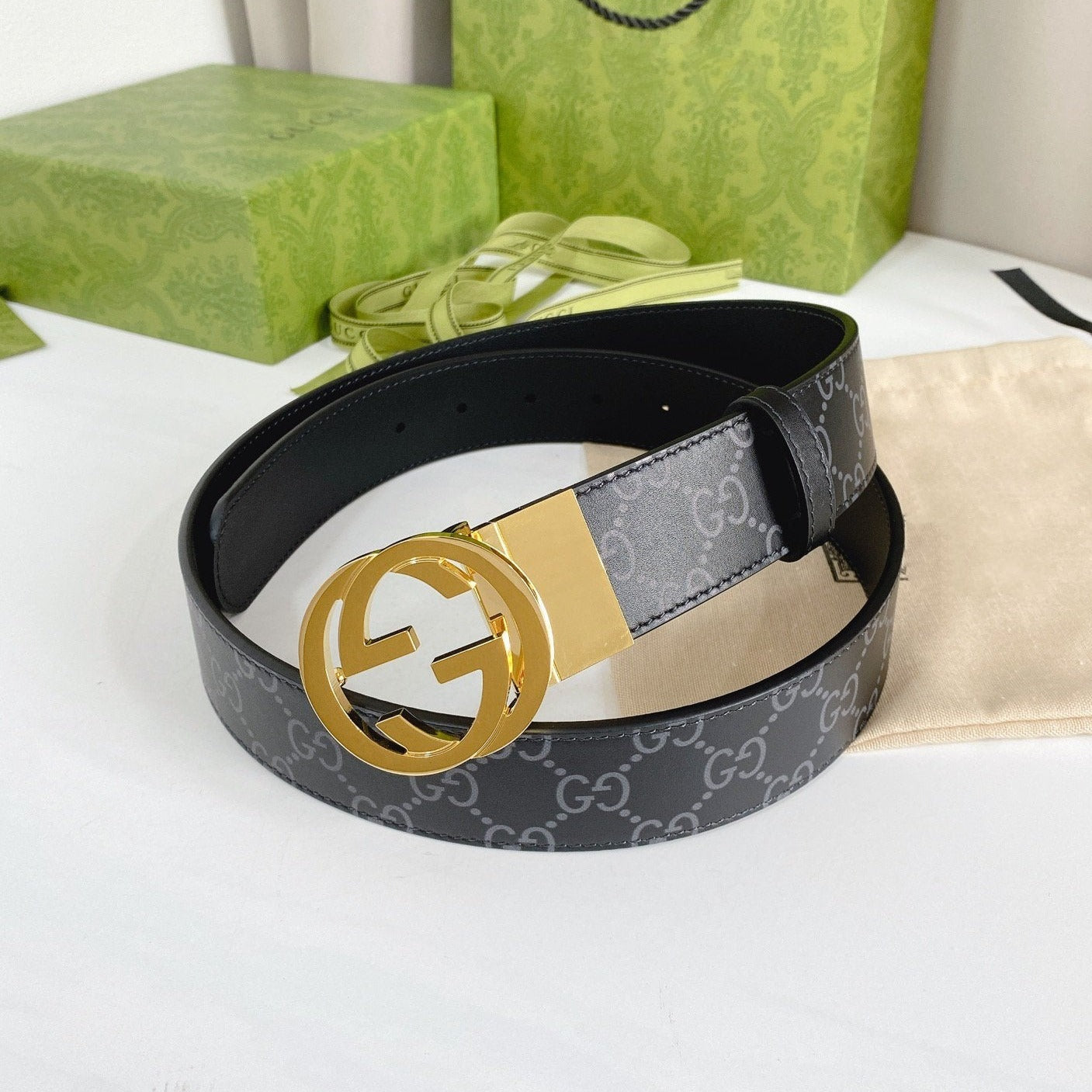 Luxury Gucci INTERLOCKING G GOLD BUCKLE 38MM BLACK LEAHTER MONOGRAM