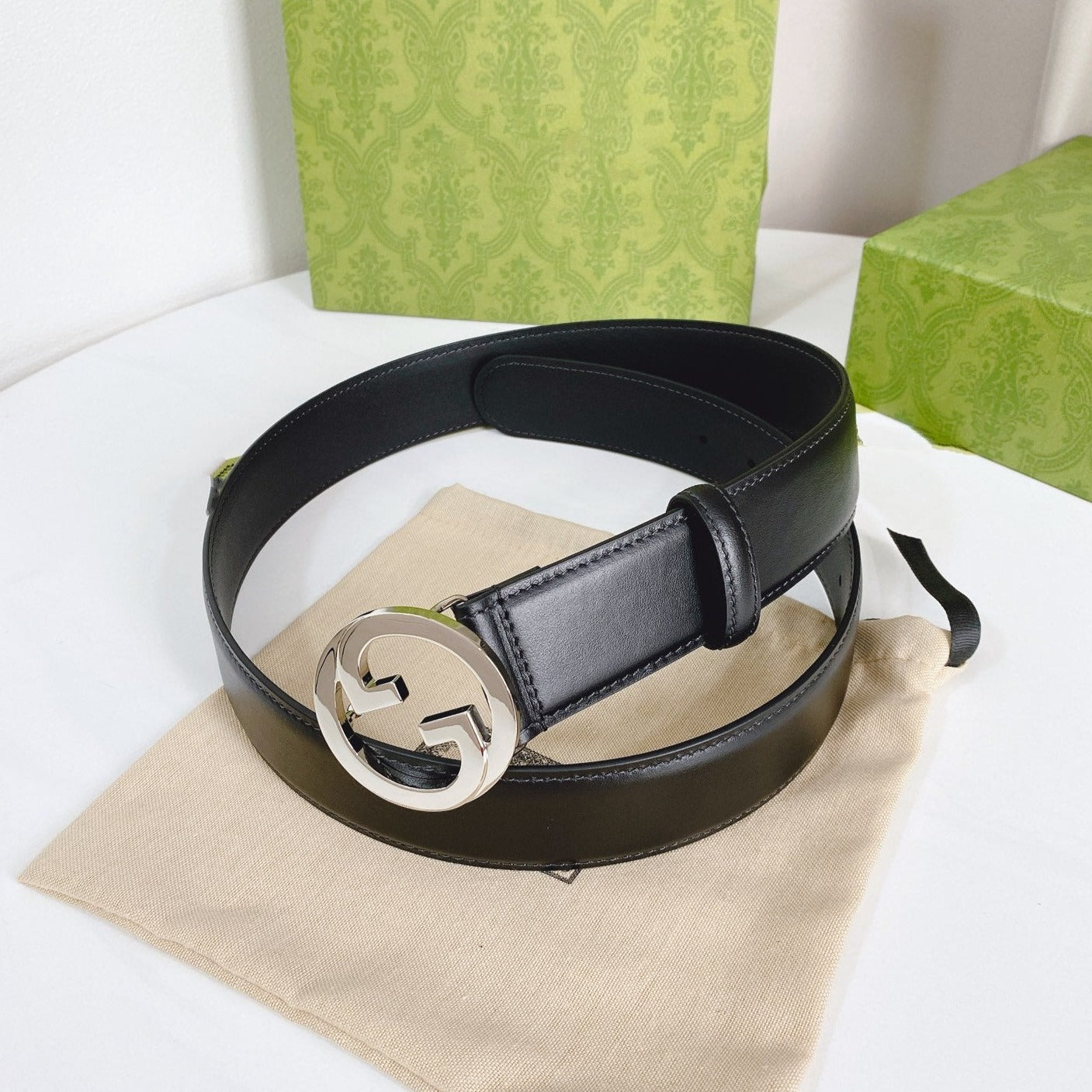 Luxury Gucci INTERLOCKING G SILVER BUCKLE 40MM BLACK LEAHTER