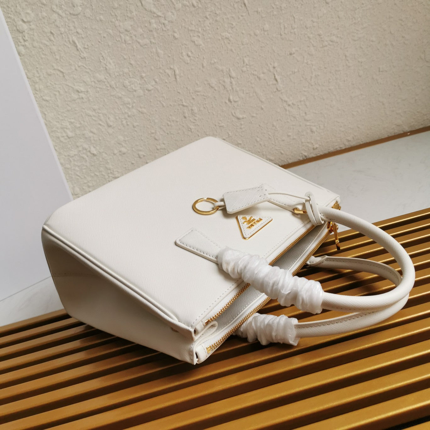 Luxury PradaMEDIUM GALLERIA 28 WHITE SAFFIANO LEATHER