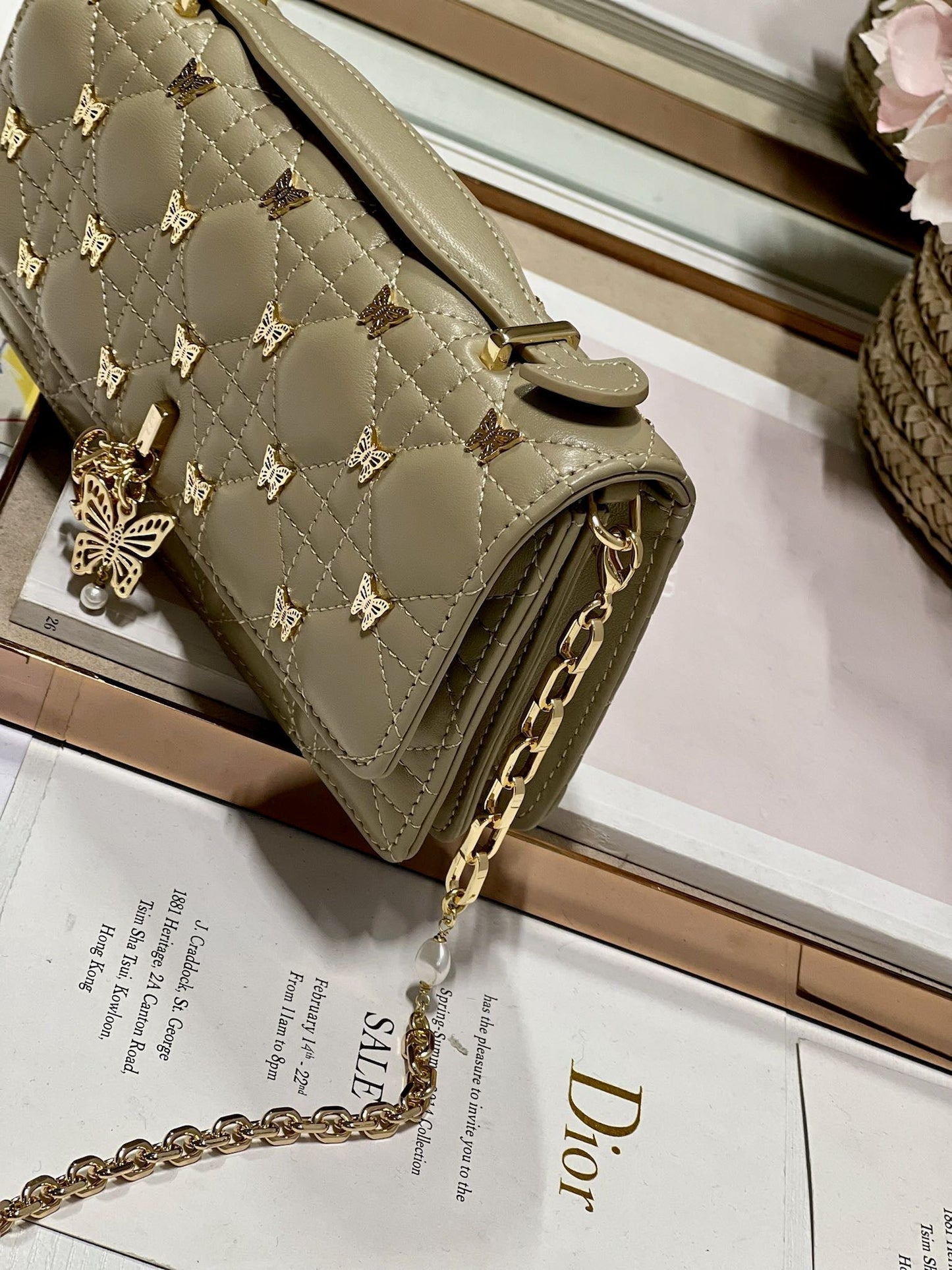 Luxury DiorMISS LADY 21 BUTTERFLY STUD OLIVE LAMBSKIN