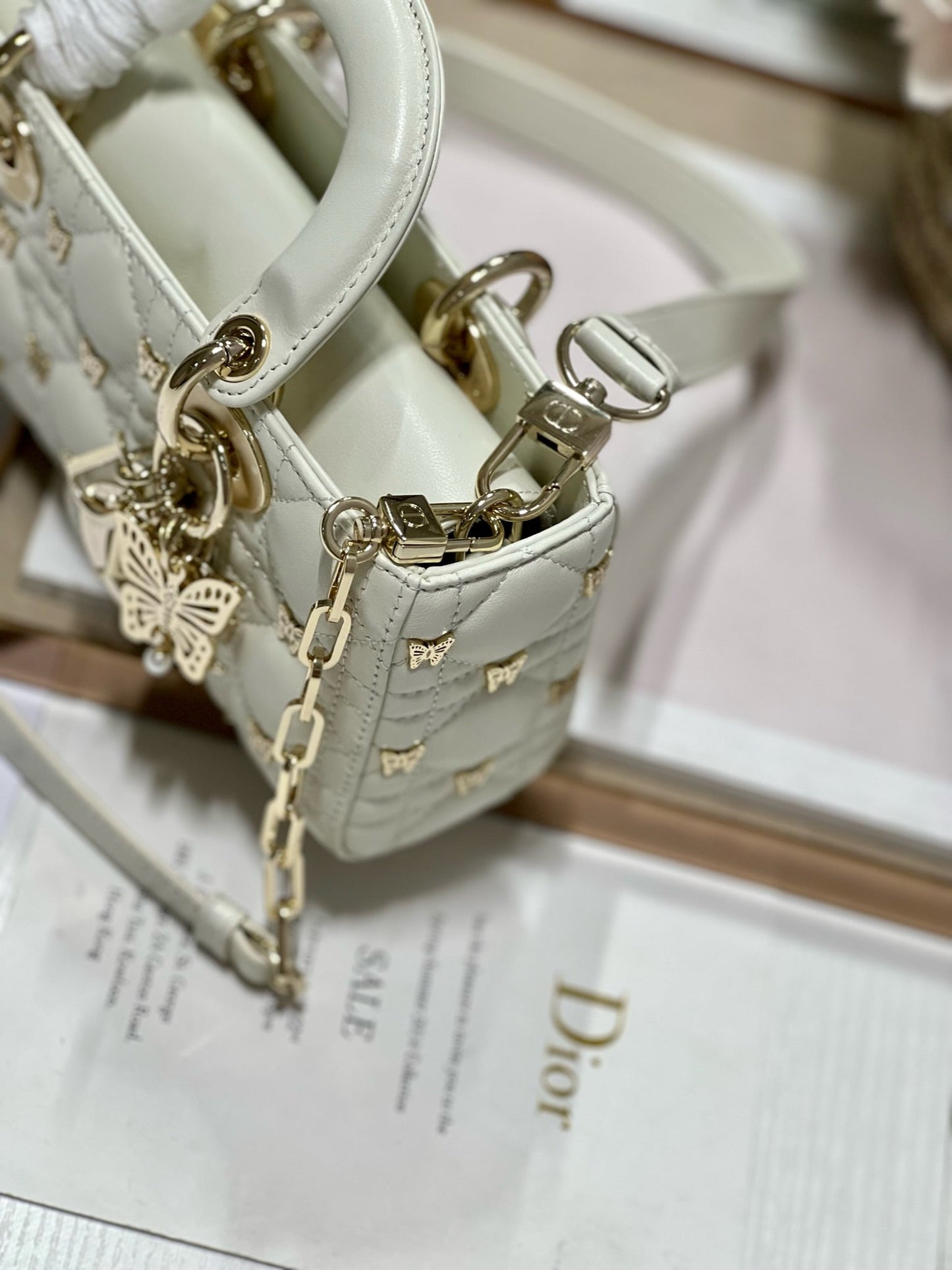 Luxury DiorSMALL LADY D-JOY 22 BUTTERFLY STUD WHITE LAMBSKIN