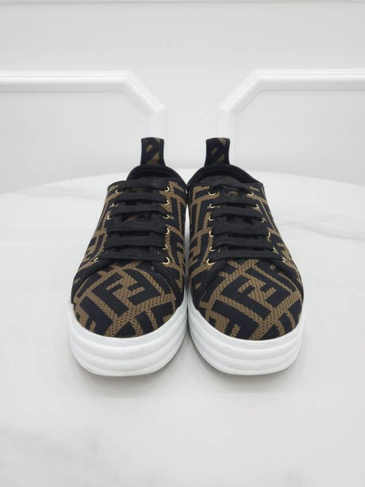 Luxury Fendi FF logo sneakers 38