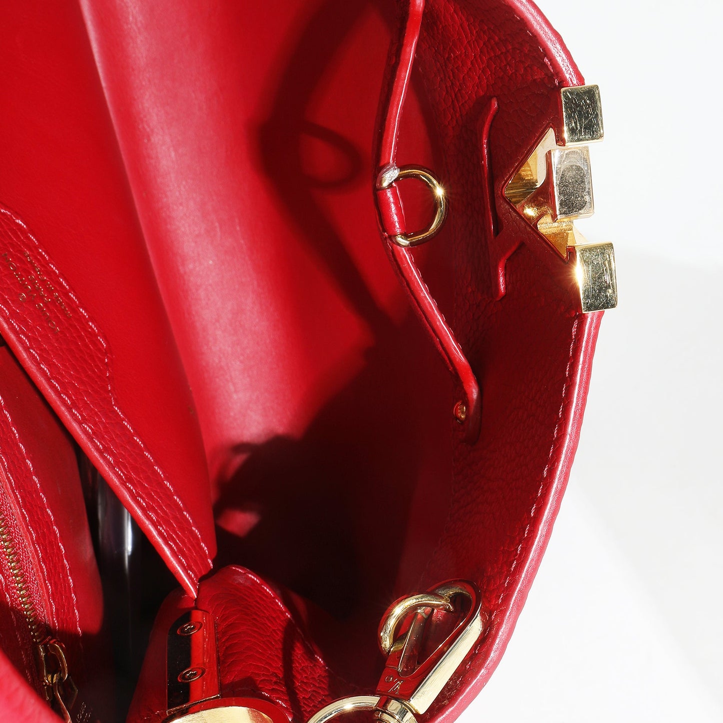 Louis Vuitton Red Taurillon Capucines BB