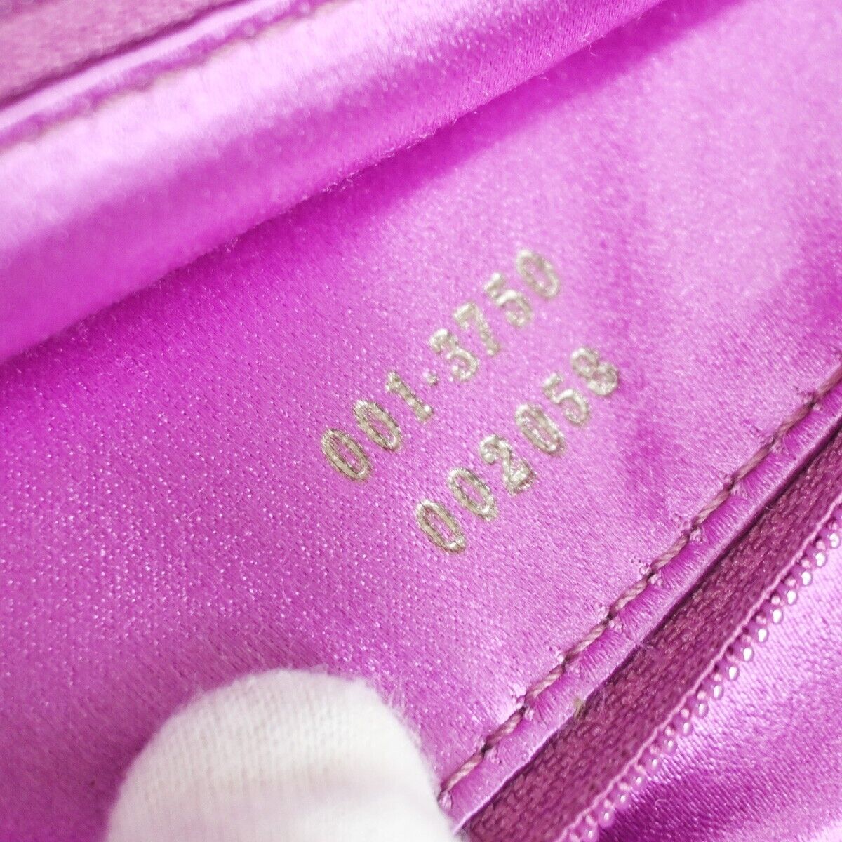 Gucci Velvet Shoulder Bag ()