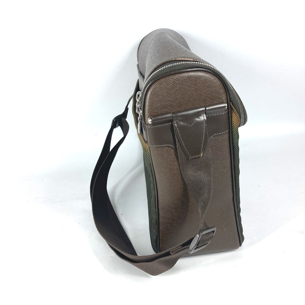 LOUIS VUITTON Shoulder Bag M30868 Taiga Leather, Nylon Brown Taiga Thai meal