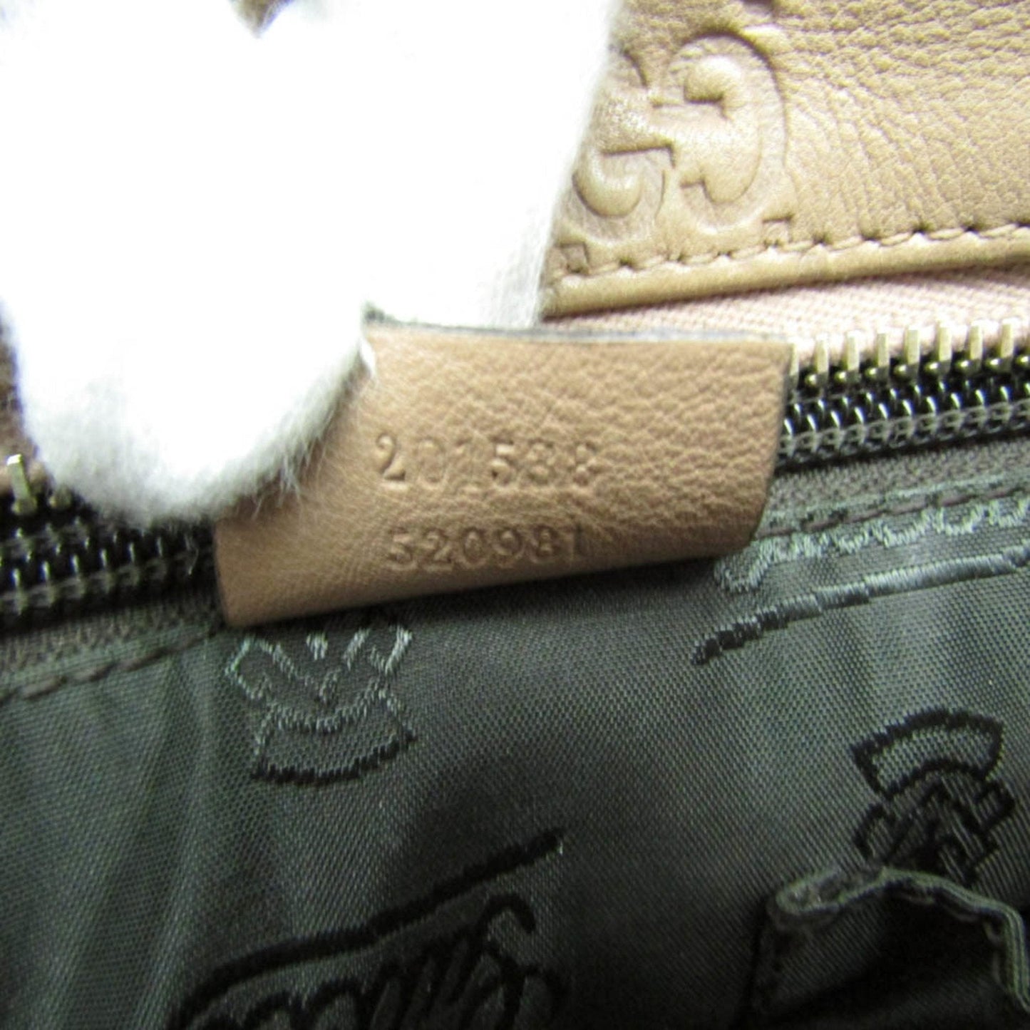 Luxury Gucci Trending 2025 Luxury Gucci Trending 2025ssima Leather Shoulder Bag