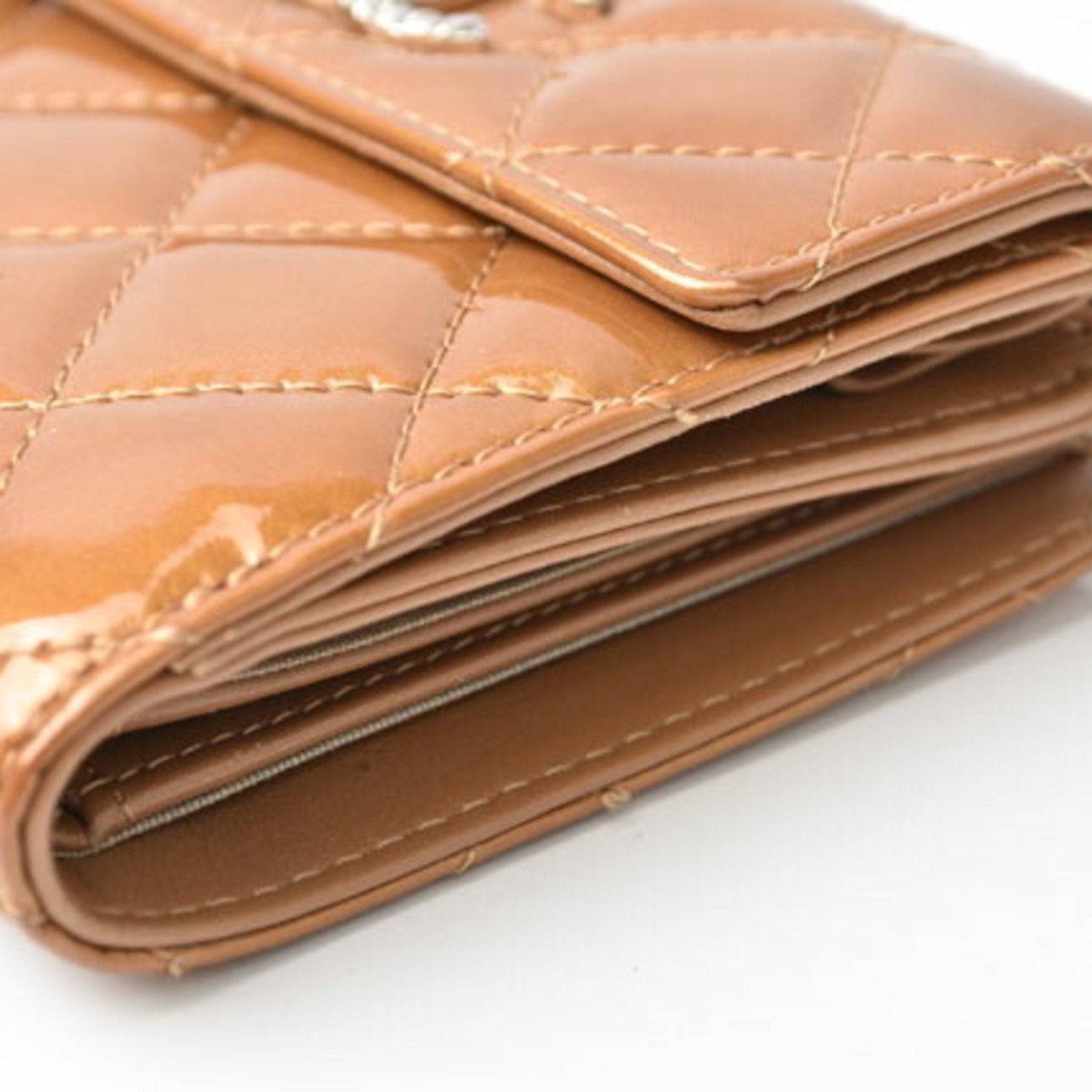 Luxury Chanel Wallet 8694 Folding Double Snap Brilliant Patent Leather Coco Mark Bronze