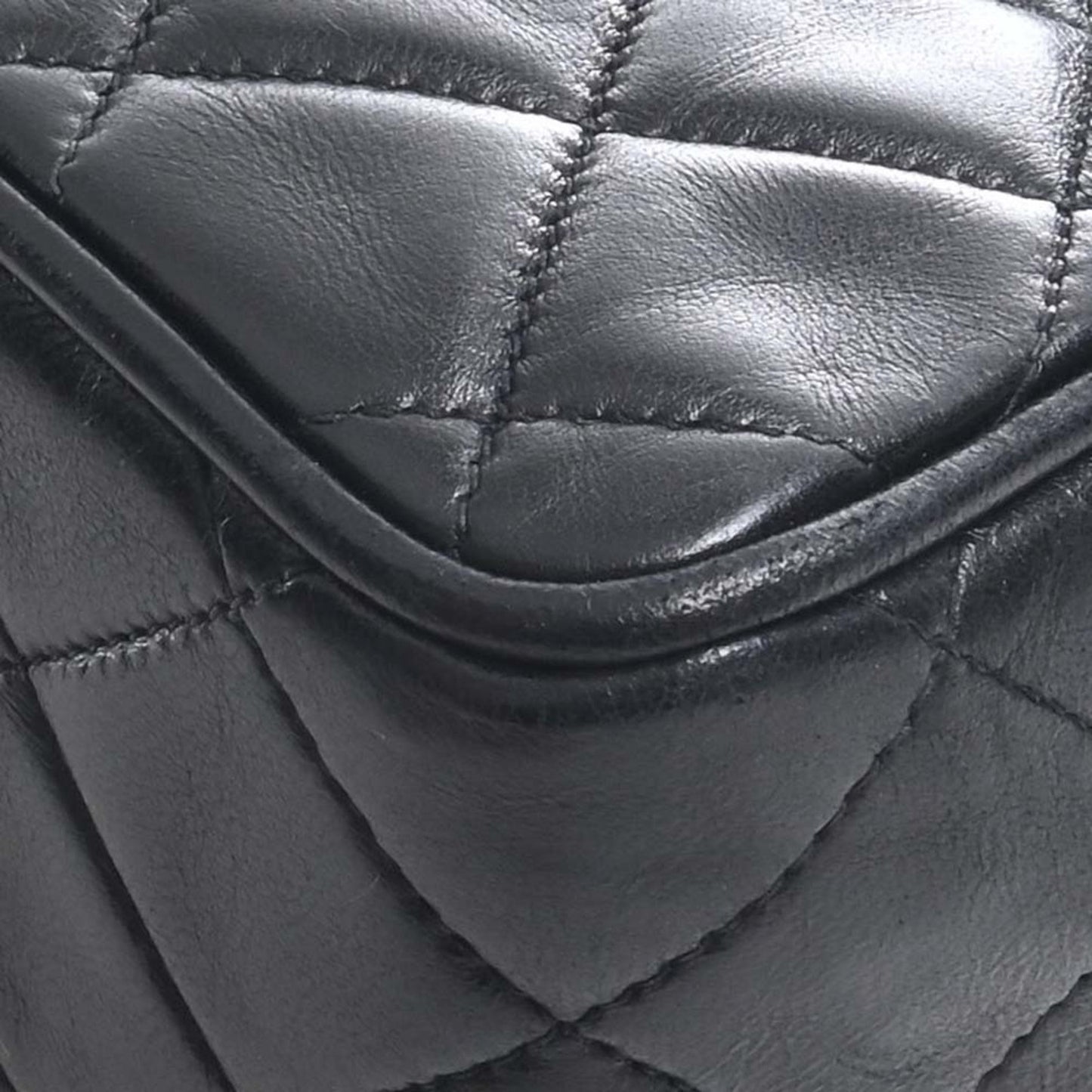Luxury Chanel Lambskin Matelasse Coco Mark Turnlock Shoulder Bag Black Ladies