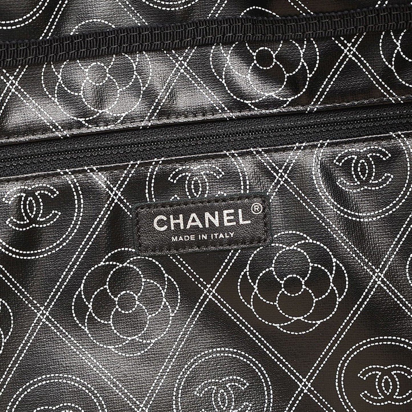 Luxury Chanel Camellia Large Tote Bag Coated Canvas Black/White A57161