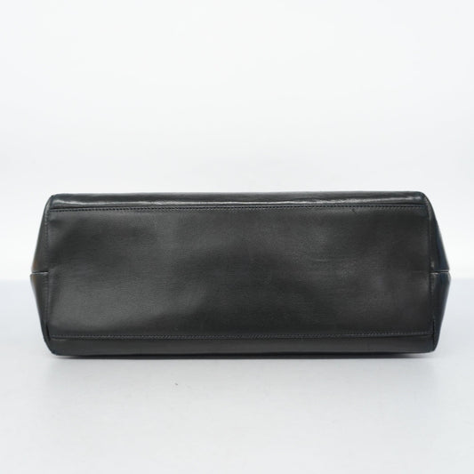 CHANEL Chain Shoulder Women's Leather Shoulder Bag Black