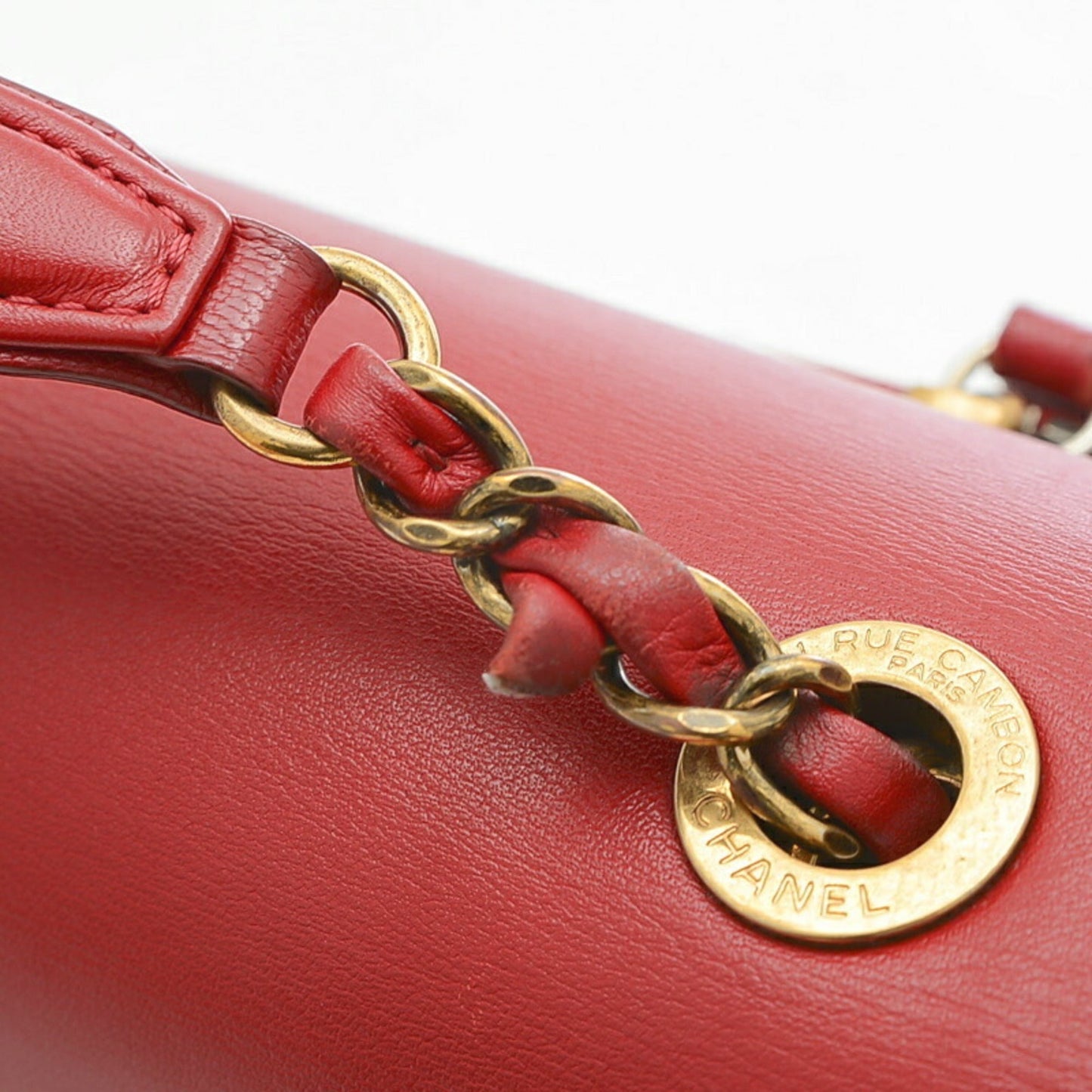 Luxury Chanel matelasse 2-way chain bag leather red gold hardware