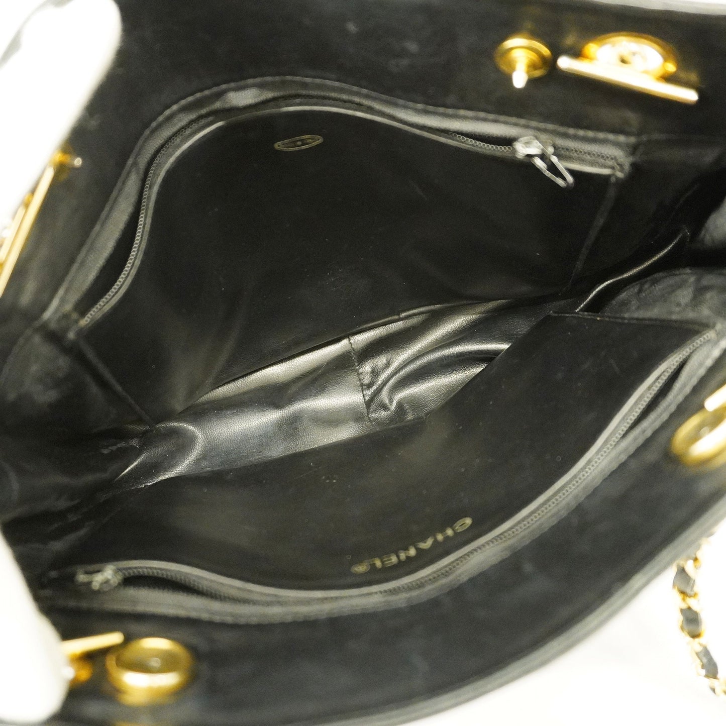 CHANELAuth Matelasse Chain Shoulder Leather Shoulder Bag Black