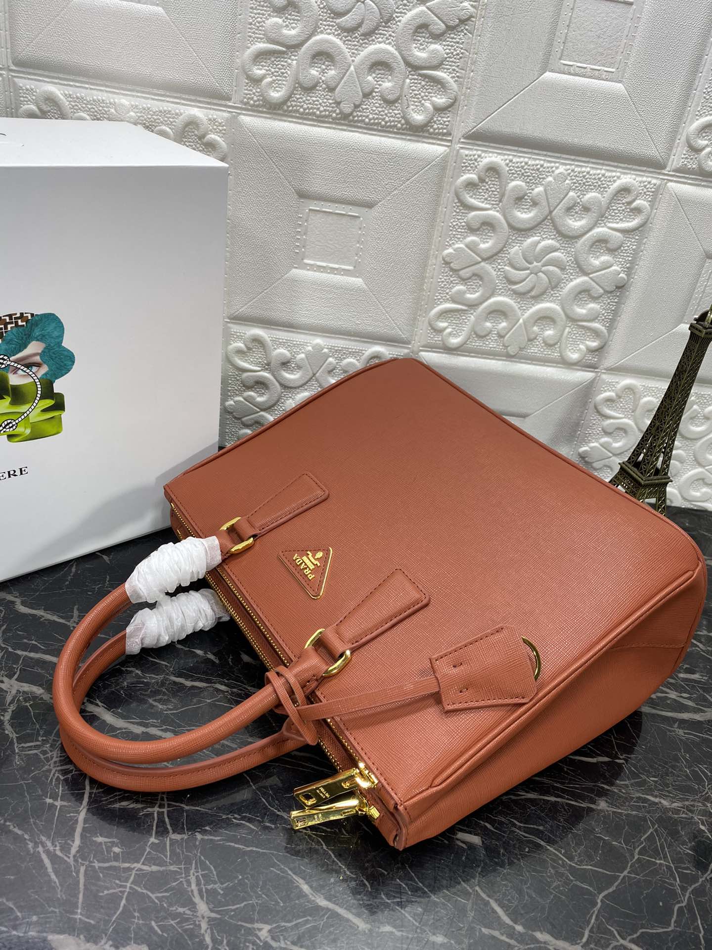 Luxury PradaGALLERIA 32 BAG IN BRONZE ORANGE SAFFIANO LEATHER