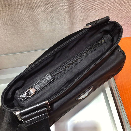 Luxury PradaTRIANGLE LOGO CROSSBODY BAG 25 IN BLACK RE-NYLON AND SAFFIANO LEATHER TRIM