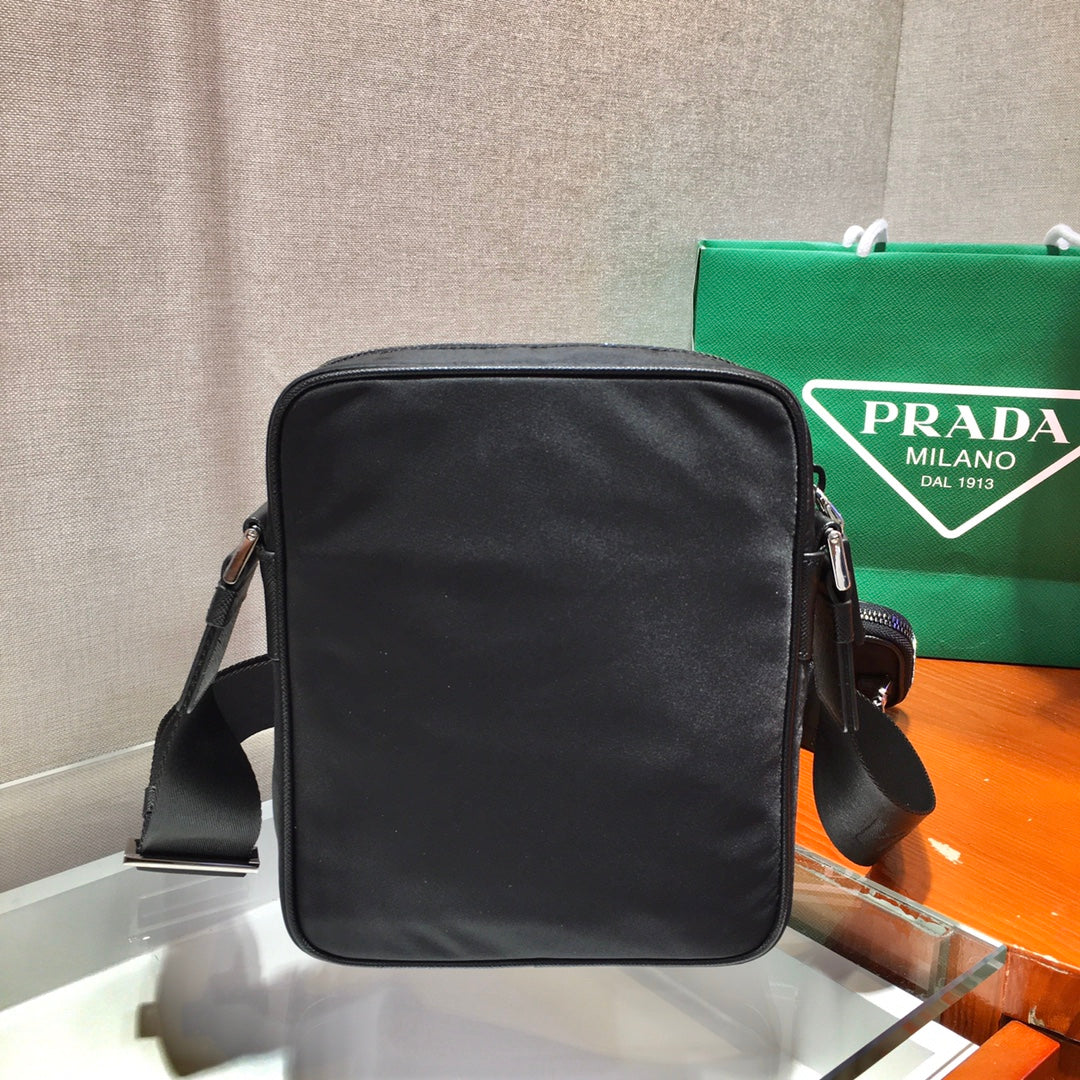 Luxury PradaCROSSBODY BAG 20 IN BLACK RE-NYLON AND SAFFIANO LEATHER TRIM