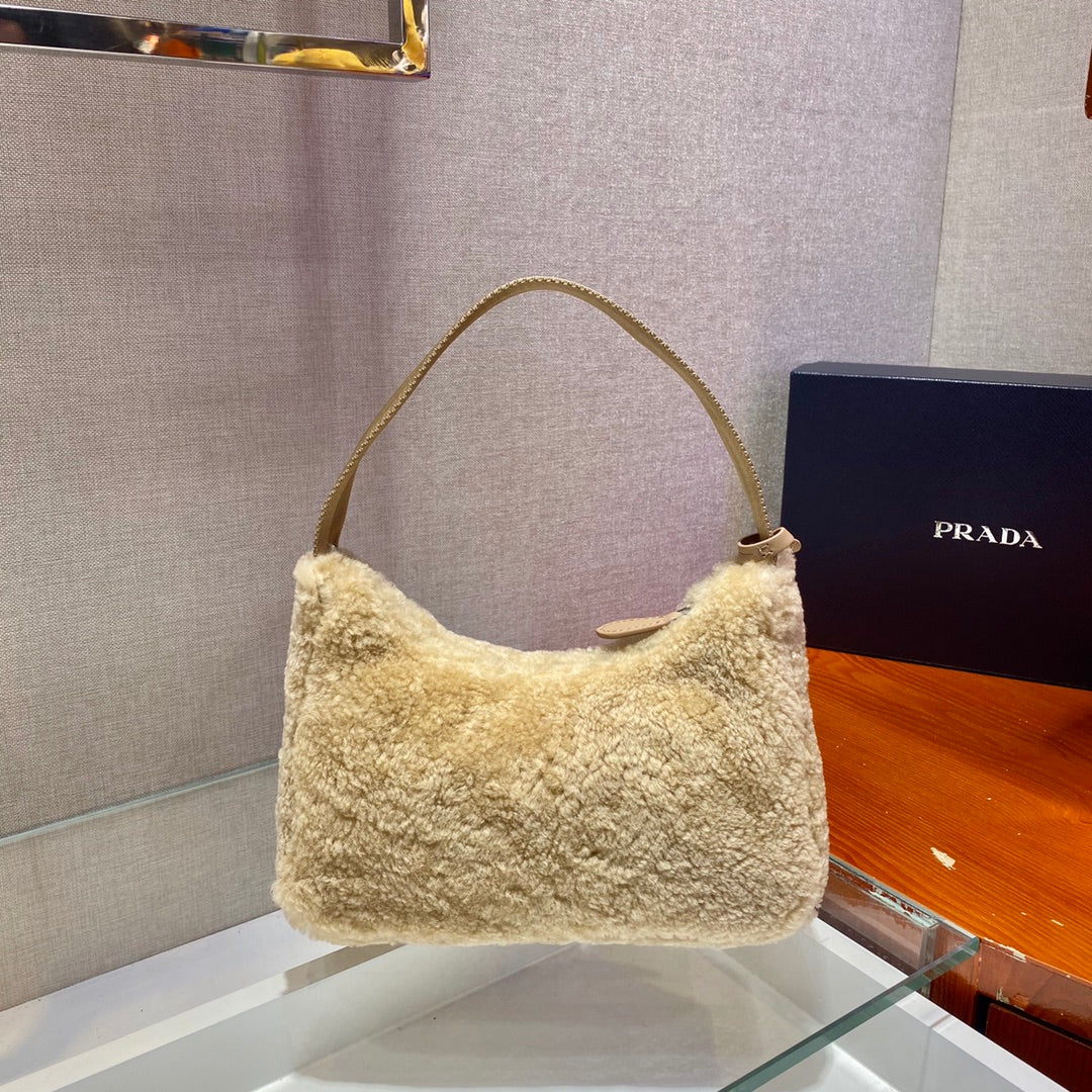 Luxury PradaHOBO BAG 23 IN BEIGE SHEARLING
