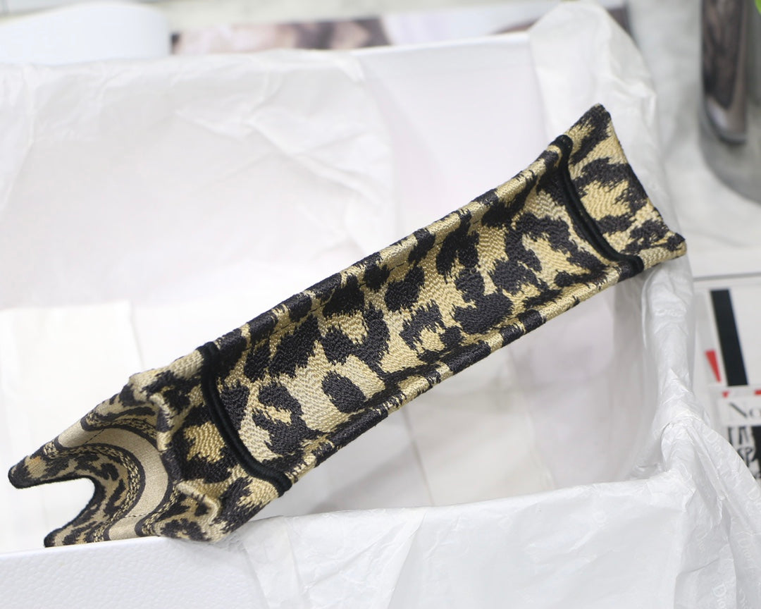 Luxury Diormini book tote 23cm leopard embroidery canvas