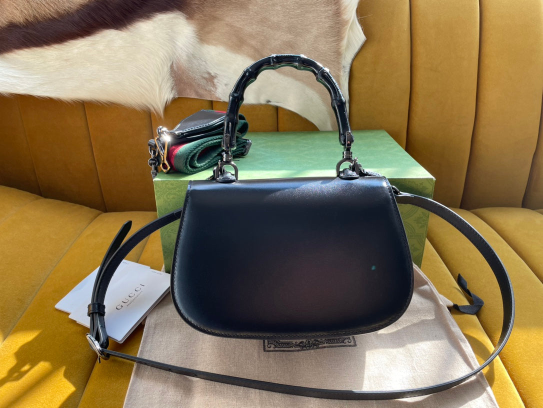 Luxury Gucci BAMBOO TOP HANDLE BAG 21 IN BLACK CALFSKIN