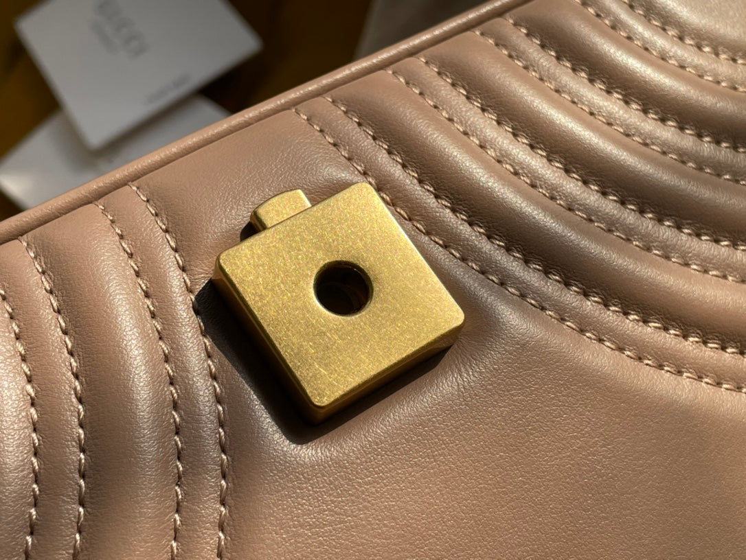Luxury Gucci GG MARMONT MATELASSÉ SMALL 22 BAG BEIGE CALFSKIN