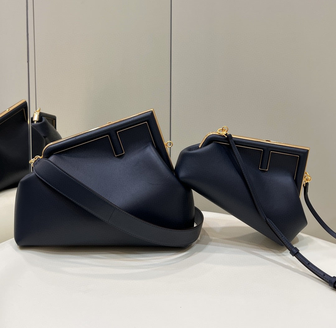 Luxury FendiLuxury FendiFIRST SMALL 32 IN BLACK NAPPA LEATHER BAG GOLD HARDWARE