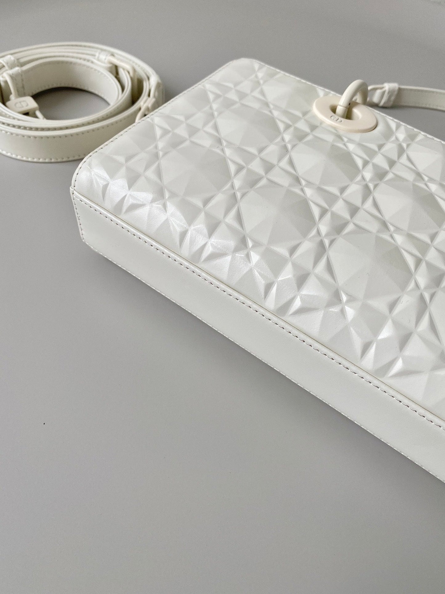 Luxury DiorMEDIUM D-JOY BAG 26 IN WHITE CALFSKIN