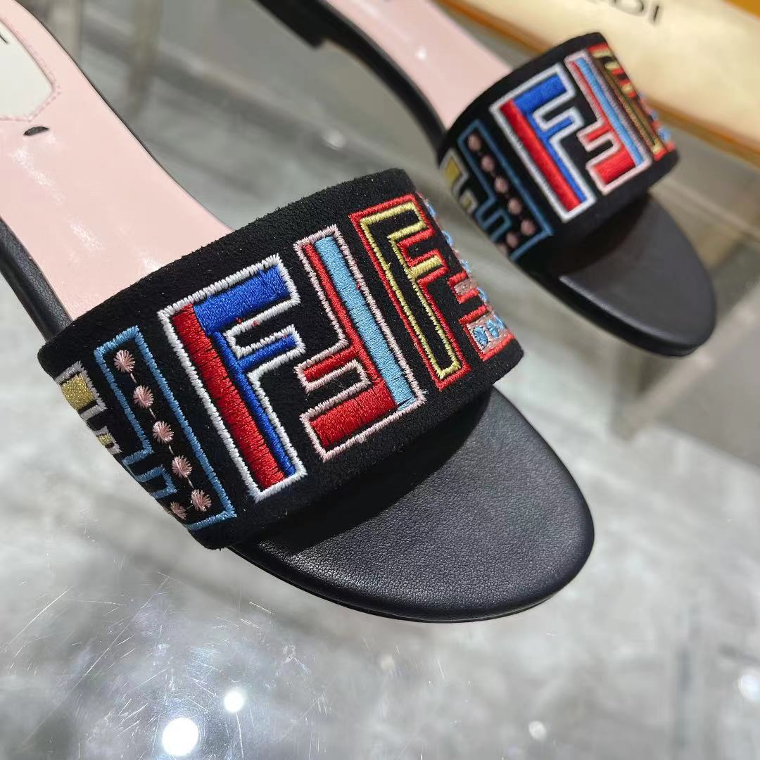 Luxury FendiFF Multicolor Logo Slide Pink Black Leather