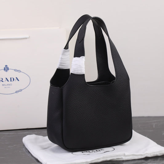 Luxury Prada18 DYNAMIQUE LOGO TOTE BAG IN BLACK CALFSKIN