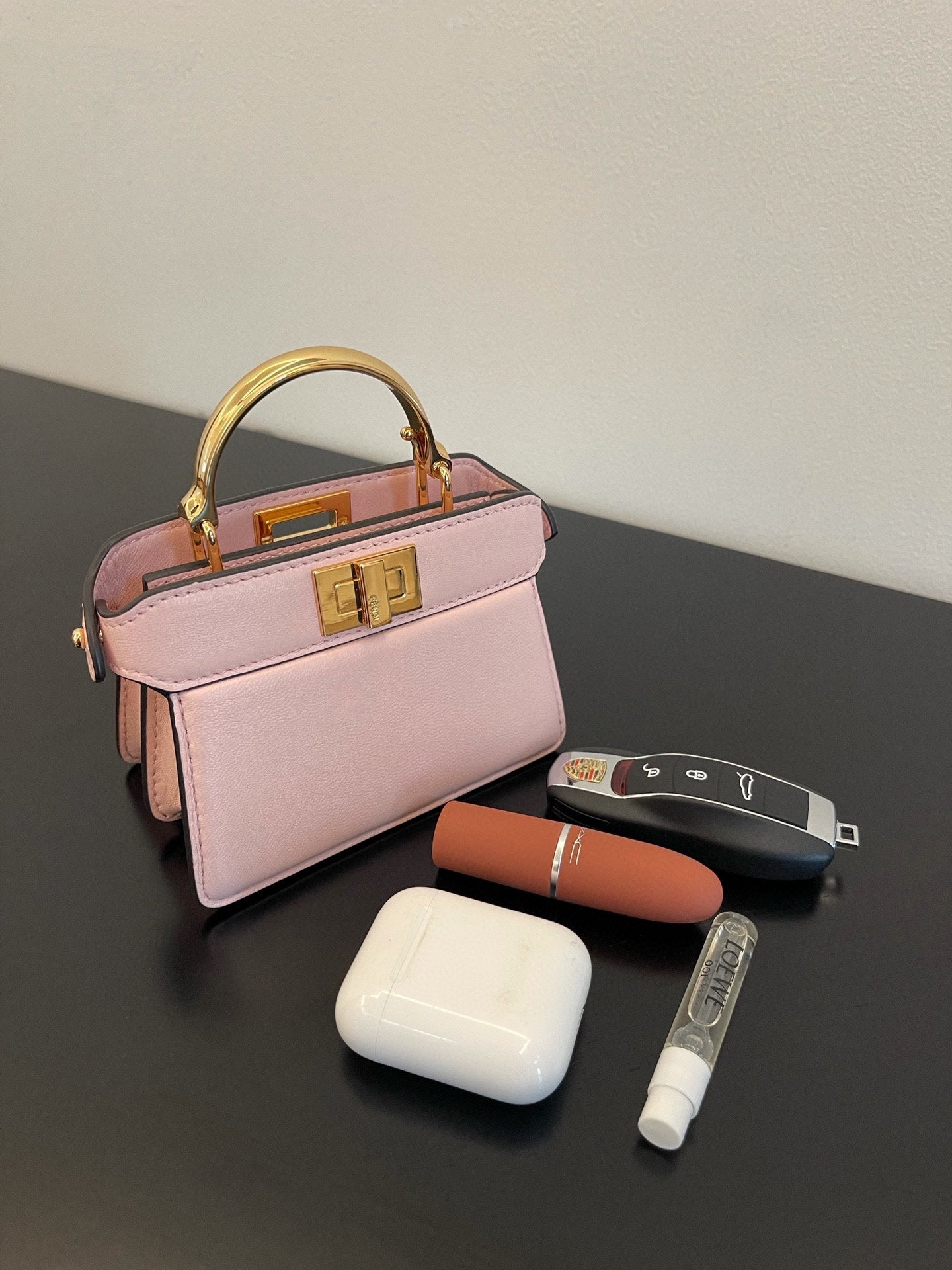 Luxury FendiLuxury FendiPEEKABOO ISEEU MICRO 12 BAG IN LIGHT PINK CALFSKIN WITH GOLD HARDWARE