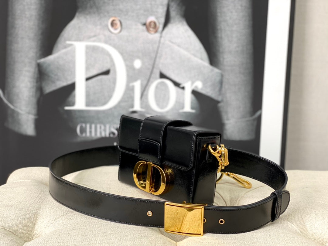 Luxury DiorMONTAIGNE 19 HANDBAG IN BLACK CALFSKIN